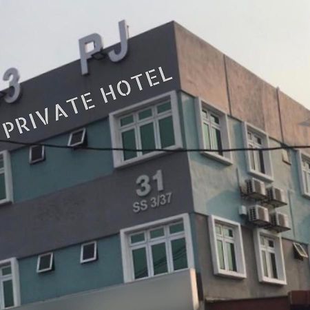 Lux Private Hotel Petaling Jaya Exterior photo